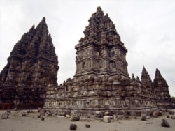 Candi Prambanan pasca gempa di Yogyakarta, 28 Mei 2009. (Foto: AP)