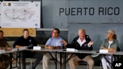 Le président Donald Trump et Melania à Porto Rico, le 3 octobre 2017.