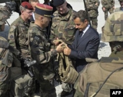Afg'onistonda prezident Karzayning ukasi o'ldirildi