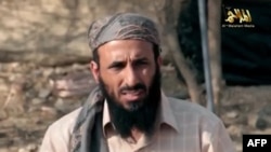 Vodja Al Kaide na Arabijskom poluostrvu Nasir al-Vuhajši na nepoznatoj lokaciji u Jemenu (arhivski snimak)