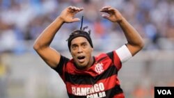 Ronaldinho berharap bisa masuk timnas Brazil untuk Piala Dunia 2014 (foto: dok).