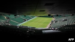 Untuk pertama kali, kejuaraan tennis Wimbledon di London tidak akan diadakan tahun ini. 