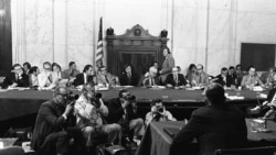 TV prenos procesa opoziva predsednika Ričarda Niksona u američkom Kongresu 1973. godine.
