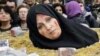 Iran tạm đình chỉ vụ hành quyết 1 phụ nữ bằng cách ném đá
