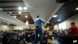 Republican presidential candidate, Sen. Ted Cruz, R-Texas speaks during a campaign stop, Tuesday, Feb. 2, 2016, in Windham, N.H. (AP Photo/Matt Rourke)