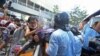 홍콩 시위 격화…학생-경찰 무력충돌