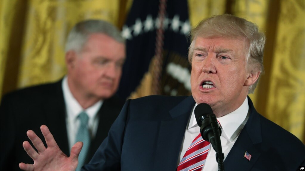 Tổng thống Donald Trump 