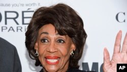 Depite Maxine Waters (D-Kalif.).