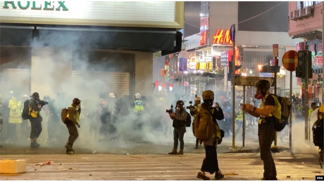 Resultado de imagen para Cientos de manifestantes arrestados en protestas de Año Nuevo en Hong Kong