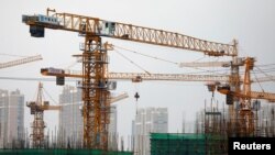 北京一處建築工地的吊塔 （2020年7月16日）