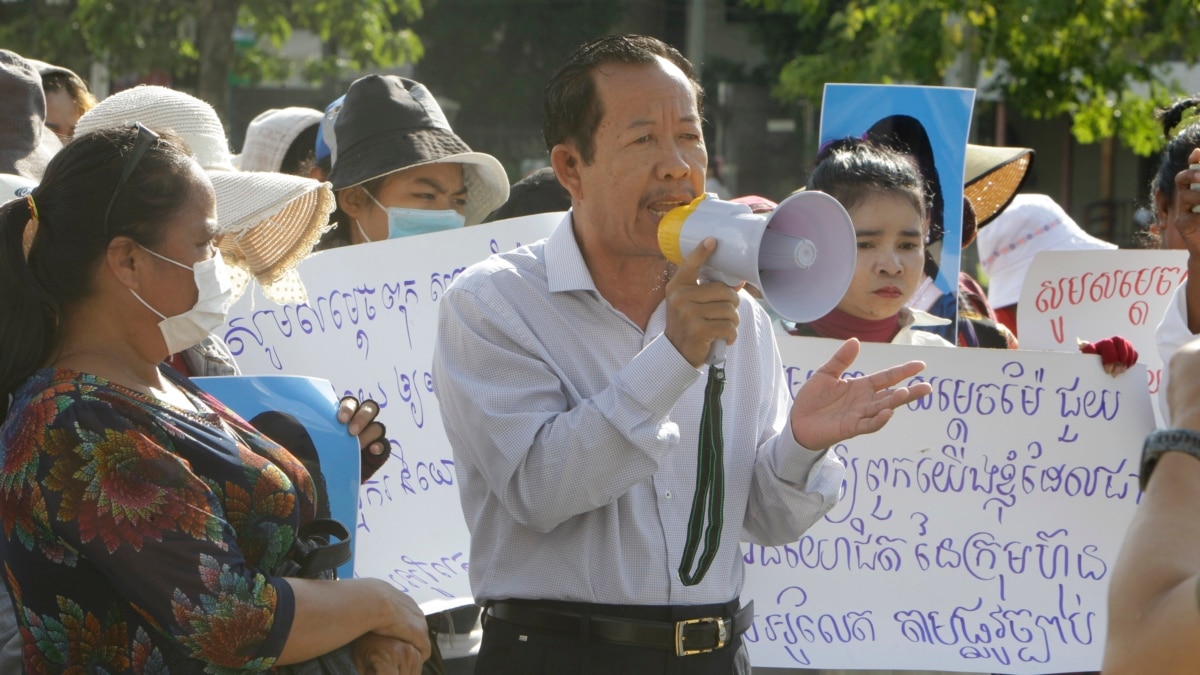 Political, Youth Activists Recant Testimony at Rong Chhun Protests Trial - Vimarsana News