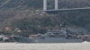 Ruski desantni brod iz klase Ropuča prolazi kroz Bosfor na putu ka Crnom moru (Foto:REUTERS/Yoruk Isik)