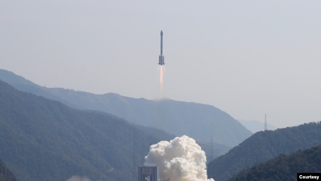 中国2018年2月12日发射两颗北斗系统卫星
