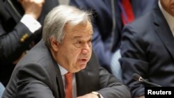 Le Secrétaire général des Nations Unies, Antonio Guterres, s'exprimant lors de la réunion d'urgence du Conseil de sécurité des Nations Unies sur la Syrie au siège à New York, le 14 avril 2018. REUTERS / Eduardo Munoz 