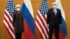 백악관 "푸틴 외교 택하길 희망"