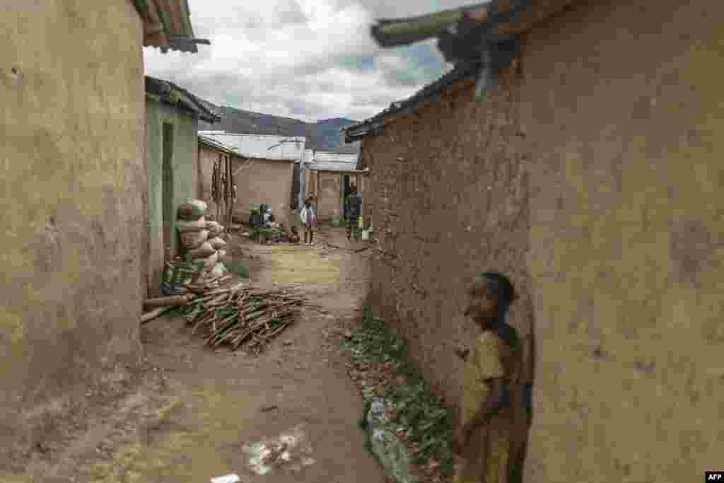 په کانګو کې د کورنیو بې ځایه شویو کډوالو لپاره کمپ &nbsp;