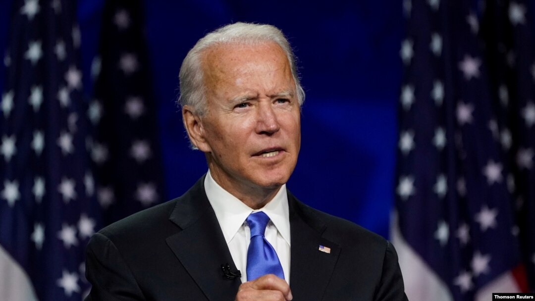 Mantan wakil presiden AS, Joe Biden, saat menerima nominasi sebagai calon presiden dari Partai Demokrat. 