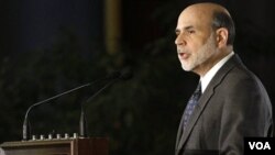 Kepala Federal Reserve, Ben Bernanke. Langkah bank sentral AS menyuntikkan 600 miliar dolar AS mendapat kecaman negara-negara lain.