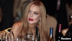 La actriz Lindsay Lohan durante la cena anual de la Asociación de Corresponsales de la Casa Blanca. 