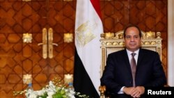 Egypt's President Abdel Fattah al-Sisi attends a signing of agreements ceremony with Sudan at the presidential palace in Cairo, Oct. 5, 2016.