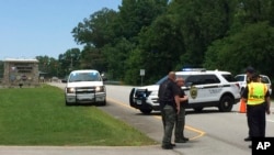 Les autorités locales ont bloqué l'accès à l'entrée de Redstone Arsenal, le 27 juin 2017.