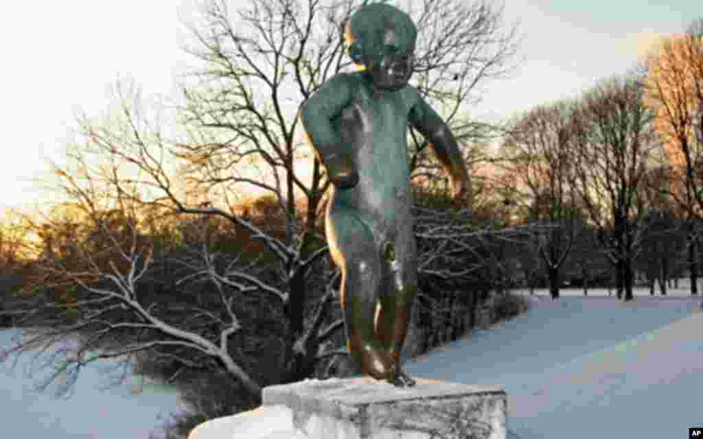 生气的小男孩成了镇园之宝