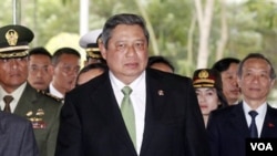 Presiden Yudhoyono sangat prihatin dengan perkembangan konflik Korea Utara dan Korea Selatan.