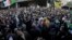 Des gens descendent dans la rue à Alger, en Algérie, pour protester contre le gouvernement, vendredi 31 janvier 2020. (AP Photo / Fateh Guidoum)