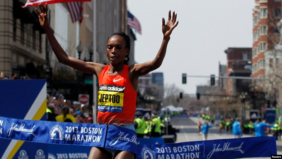 Rita Jeptoo wo muri Kenya arangije ihiganwa rya marathon rya Boston