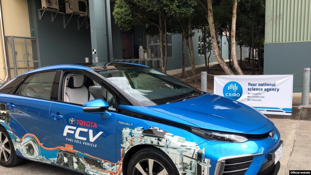 Kendaraan sel bahan bakar Toyota Mirai terbukti siap untuk diisi dengan hidrogen yang diproduksi CSIRO, sebagai ilustrasi. (Foto: Courtesy/CSIRO)