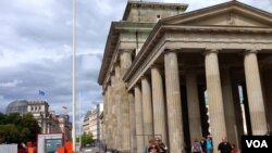 Berlin'in ünlü Brardenburg Kapısı