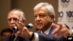 Le président élu du Mexique Andres Manuel Lopez Obrador au cours d'une conférence de presse à Mexico, le 9 juillet 2018. 