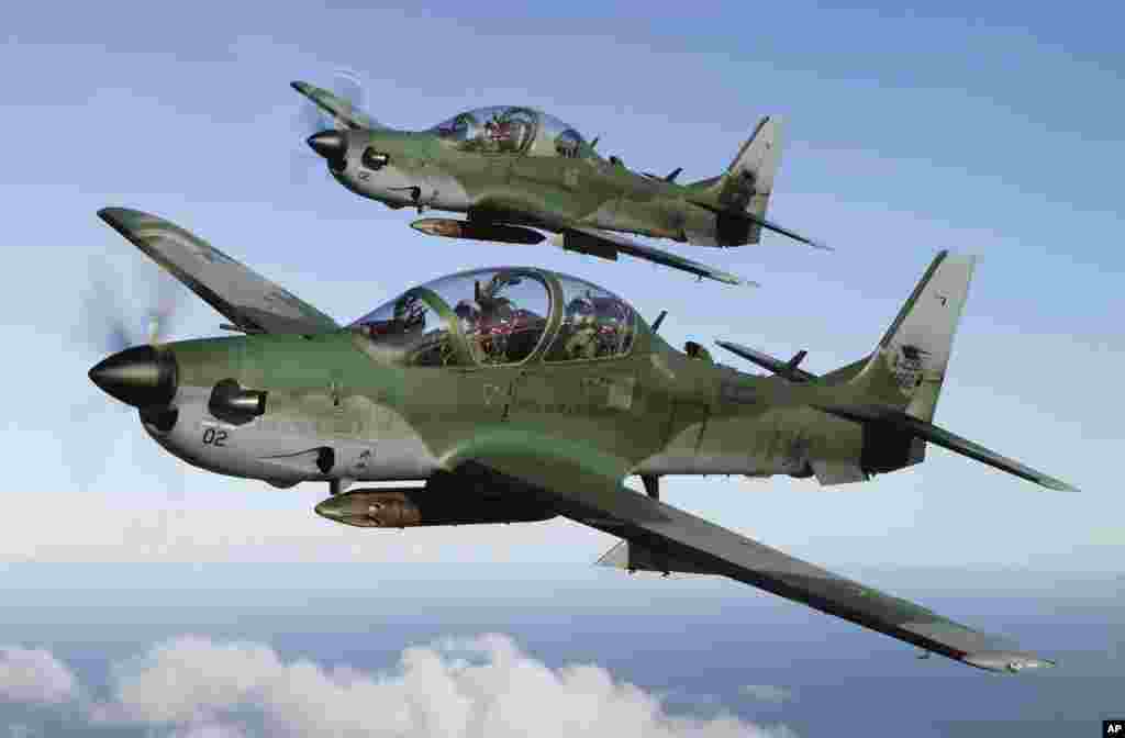 Jiragen yakin A-29 Super Tucano na mayakan Brazil a samaniyar kasar