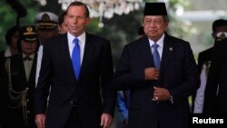 သြစတြေးလျ ဝန်ကြီးချုပ် Tony Abbott နဲ့ အင်ဒိုနီးရှားသမ္မတ Susilo Bambang Yudhoyono.