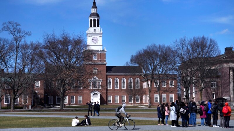 Dartmouth Brings Back the SAT 