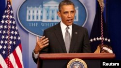 El presidente Obama aseguró que lo de Boston fue un acto "atroz y cobarde" que se investiga como terrorismo.