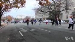 华盛顿感恩节街拍： 为慈善而跑步