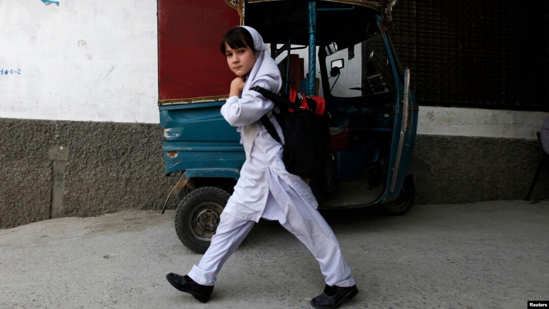 Pokistonning Svot vodiysida, Malala Yusufzoy o'qigan maktab hovlisi.