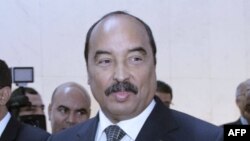 Le Chef de l'état mauritanien et président en exercice de l'Union Africaine (UA), , Mohamed Ould Abdel Aziz pose pour une photo lors du 22ème Sommet de l'UA à Addis Abeba, le 31 janvier 2014. 