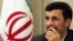 El presidente de Irán, Mahmoud Ahmadinejad, sostiene que se trata de un programa nuclear con fines pacíficos.