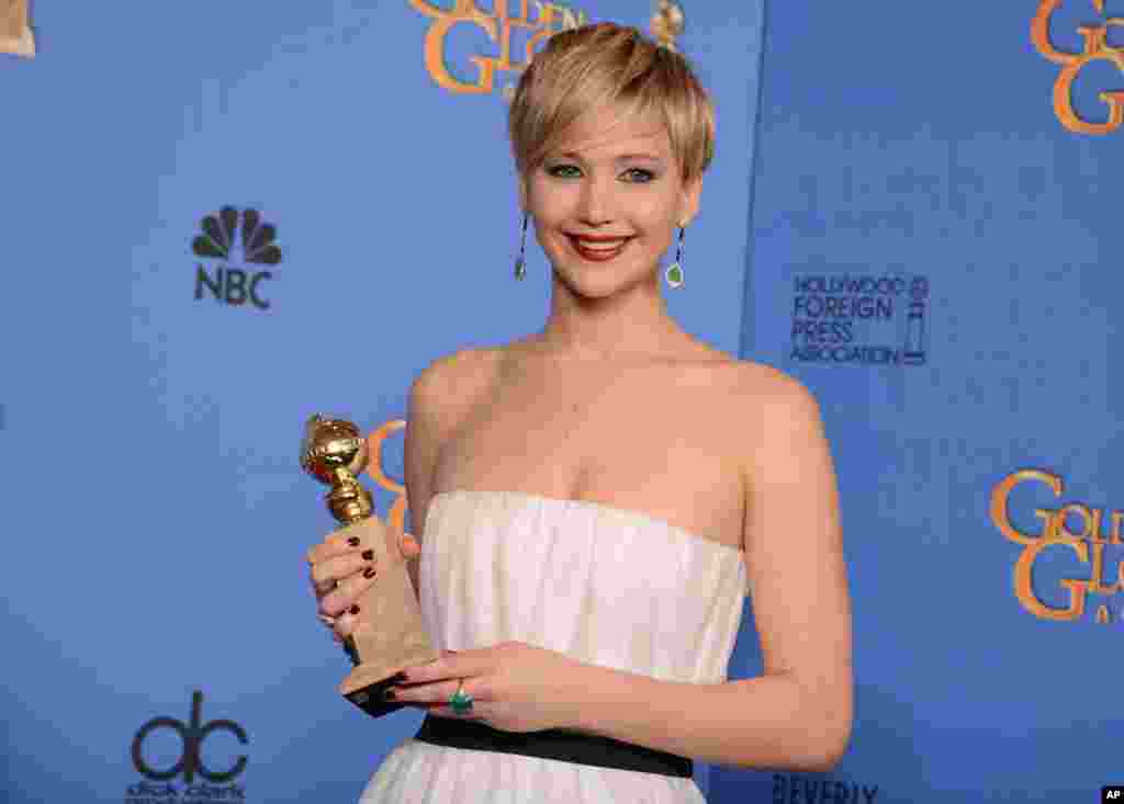 71st Annual Golden Globe Awards - Press Room