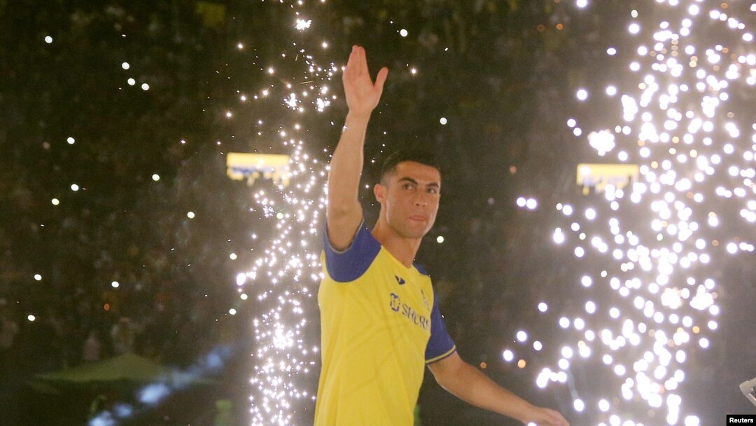 Al Nassr unveil new signing Cristiano Ronaldo