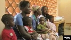 Mothers and chidrem waiting for doctors