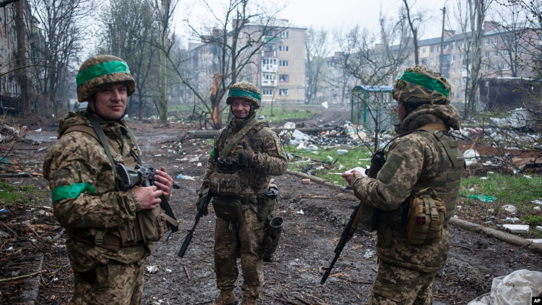 Бойцы украинской армии (архивное фото)