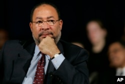 FILE - Time Warner CEO Richard D. Parsons participates in an economic conference at the White House in Washington, Dec. 16, 2004.