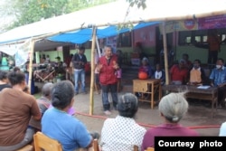 Caritas Larantuka akan mendampingi para pengungsi Lewotobi hingga tahap rehabilitation dan rekonstruksi. (foto: Caritas)