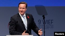 PM Inggris David Cameron memberikan sambutan pada Forum Ekonomi Islam Dunia (WIEF) di London, Selasa (29/10). 