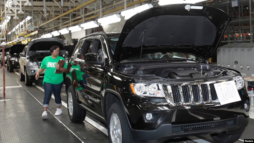 Pembuatan Jeep Grand Cherokee di pabrik Chrysler di Detroit, Michigan. (Foto: Dok)