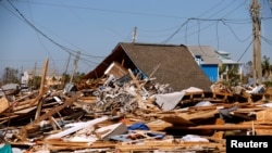 Les décombres après le passage de l'ouragan Michael à Mexico Beach, Floride, États-Unis, le 11 octobre 2018. 