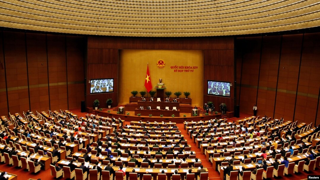 Quốc hội Việt Nam tại một phiên họp ở Hà Nội. Phần đông người Việt hài lòng với sự lãnh đạo hiệu quả của chính phủ ở Hà Nội, theo một khảo sát của Gallup International thực hiện tháng 12/2017.